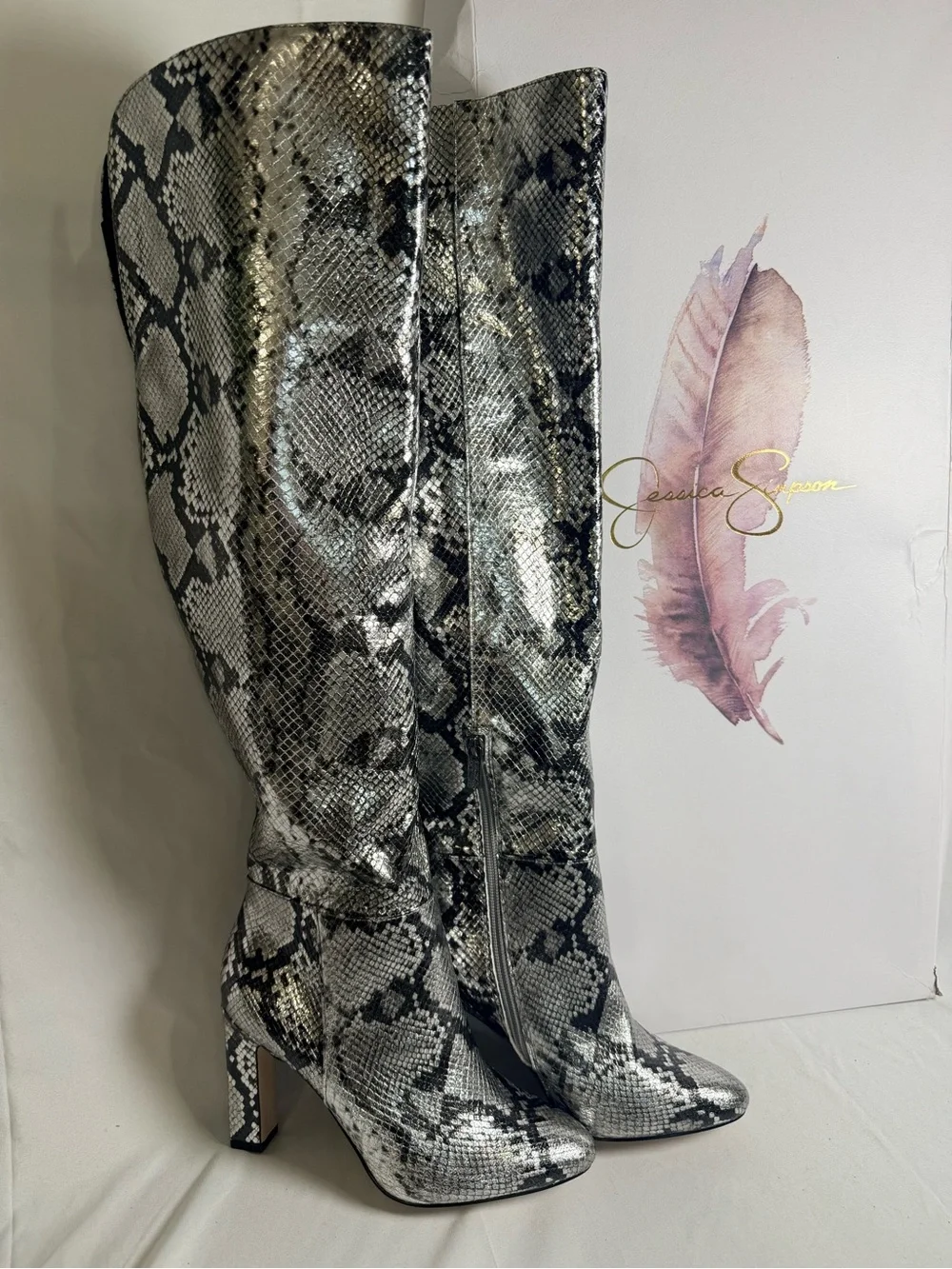NEW JESSICA SIMPSON WOMENS MISTIA OVER THE KNEE BOOTS IN CHROME SNAKE SIZE 6.5